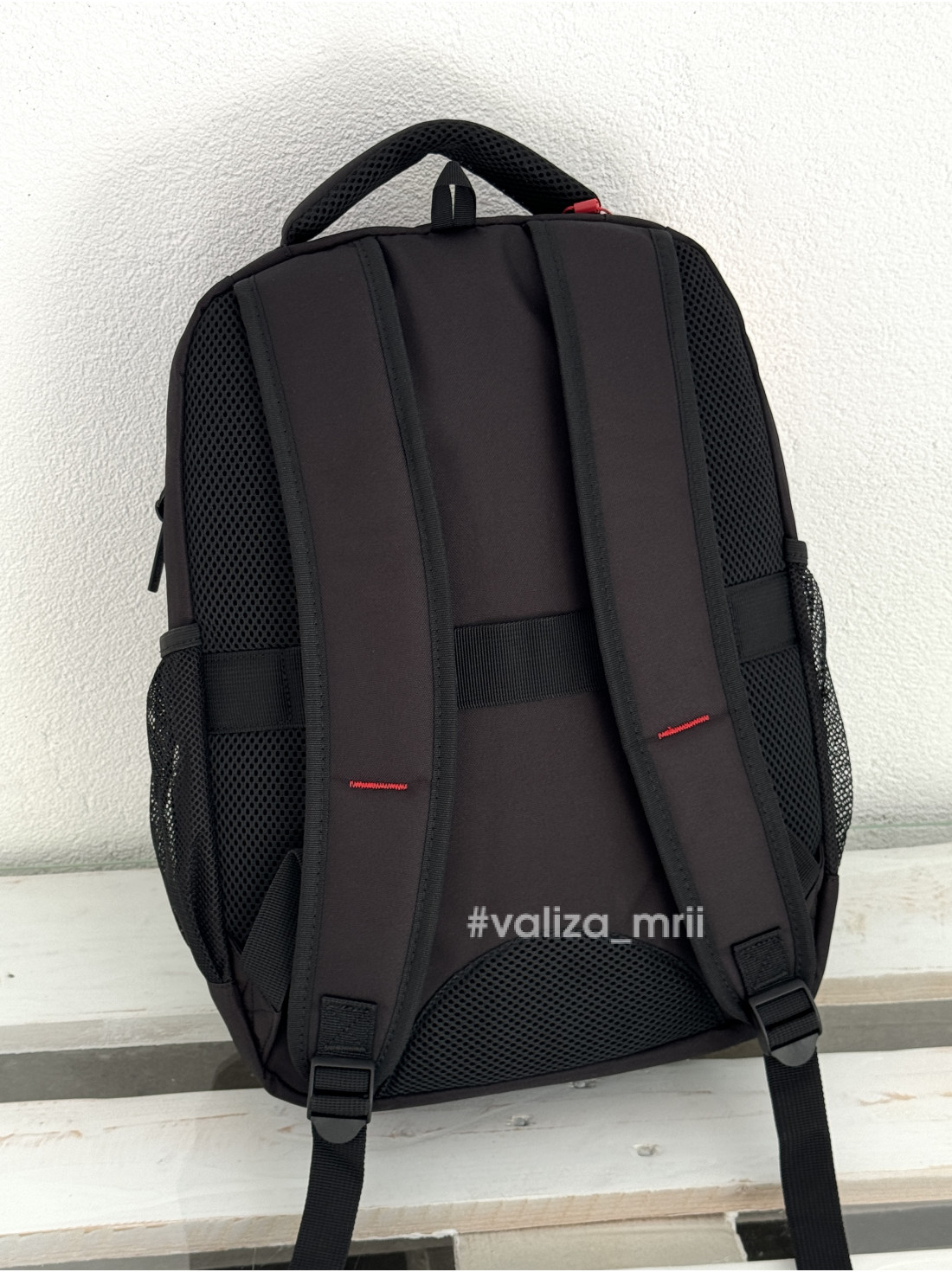 Рюкзак для ноутбука American Tourister - 7091 - чорний — купити у